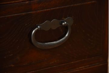 アンティーク家具　和製アンティーク　面取りが上品な前面欅材の高級衣装箪笥(2)