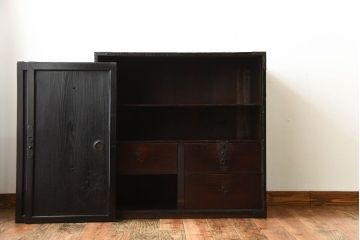 アンティーク家具　古民具・骨董　古い木が味わい深いアンティーク帳場戸棚