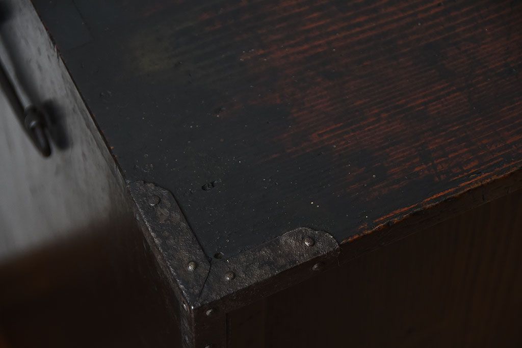 アンティーク家具　古民具・骨董　古い木が味わい深いアンティーク帳場戸棚