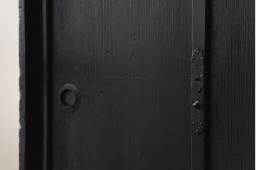 アンティーク家具　古民具・骨董　古い木が味わい深いアンティーク帳場戸棚