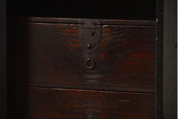 アンティーク家具　古民具・骨董　古い木が味わい深いアンティーク帳場戸棚