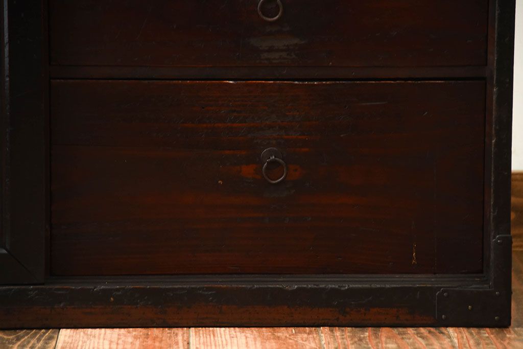 アンティーク家具　古民具・骨董　古い木が味わい深いアンティーク帳場戸棚