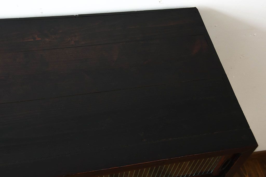 アンティーク家具　和製アンティーク　モールガラス入り!前面欅材の引き出し5杯付きキャビネット