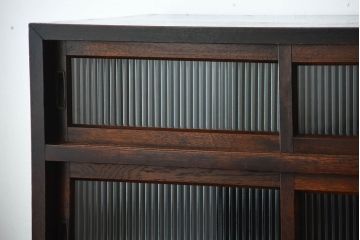 アンティーク家具　和製アンティーク　モールガラス入り!前面欅材の引き出し5杯付きキャビネット