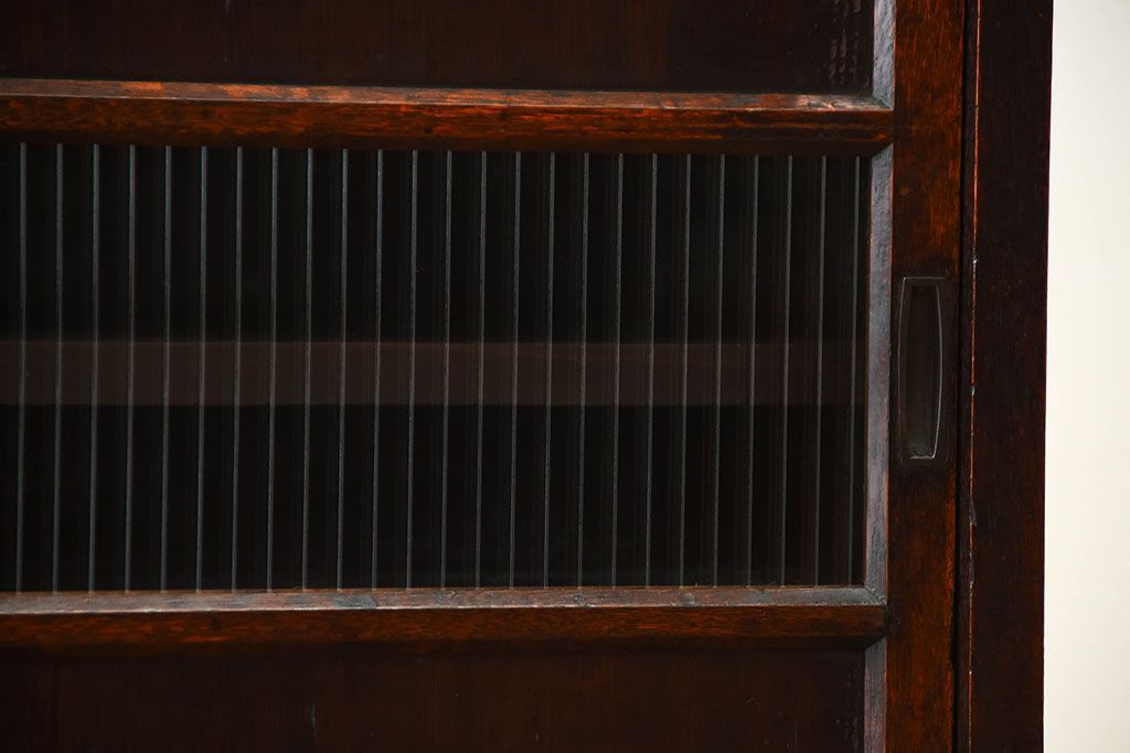 アンティーク家具　和製アンティーク　モールガラス入り!前面欅材の引き出し5杯付きキャビネット