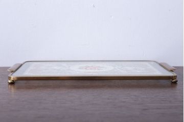 アンティーク雑貨　イギリスアンティーク　バラの刺繍のガラストレー