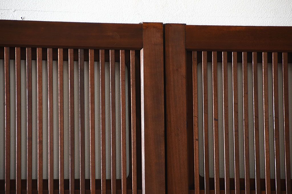 古民具・骨董　裏ガラス付き!上質な作り込みのアンティーク格子戸4枚セット