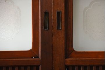 古民具・骨董　裏ガラス付き!上質な作り込みのアンティーク格子戸4枚セット