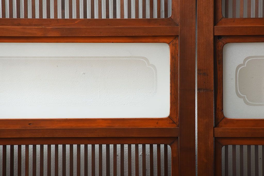 古民具・骨董　裏ガラス付き!上質な作り込みのアンティーク格子戸4枚セット