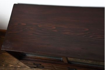 アンティーク家具　和製アンティーク　前面欅材!古い木製の脚付き時代箪笥ローボード