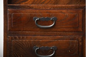 アンティーク家具　和製アンティーク　前面欅材!古い木製の脚付き時代箪笥ローボード