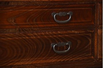 アンティーク家具　和製アンティーク　前面欅材!古い木製の脚付き時代箪笥ローボード