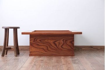 アンティーク雑貨　中古　民芸家具　テーブルとしても使える!総欅材の蓋付き関西火鉢