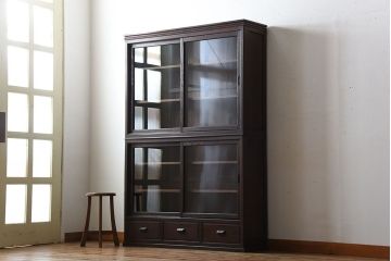 アンティーク家具　大正ロマン　シックな古い栗材のアンティーク重ね戸棚