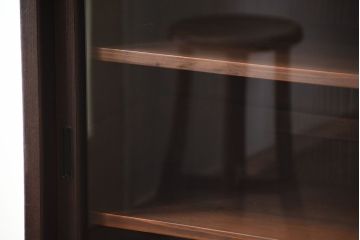 アンティーク家具　大正ロマン　シックな古い栗材のアンティーク重ね戸棚