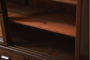 アンティーク家具　大正ロマン　シックな古い栗材のアンティーク重ね戸棚