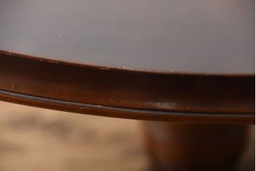中古　飛騨産業　キツツキマーク　ラウンドダイニングテーブル