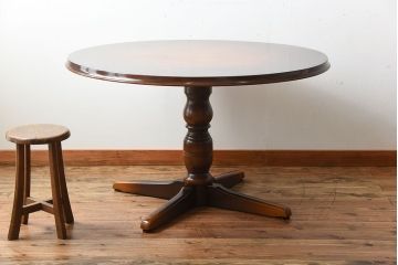 中古　飛騨産業　キツツキマーク　ラウンドダイニングテーブル