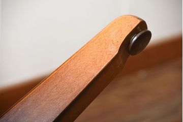 中古　飛騨産業　キツツキマーク　ラウンドダイニングテーブル