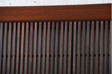 古民具・骨董　裏障子付き!腰板欅材の上質なアンティーク格子戸(1)