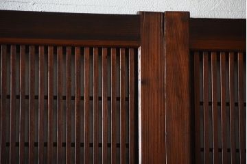 古民具・骨董　モールガラス入り!腰板欅材の裏障子付きアンティーク格子戸4枚セット