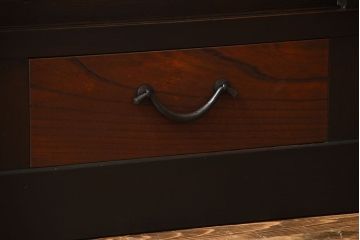 アンティーク家具　和製アンティーク　古い檜材の結霜ガラス入り大きな重ね収納戸棚