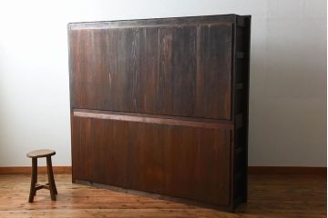 アンティーク家具　和製アンティーク　古い檜材の結霜ガラス入り大きな重ね収納戸棚