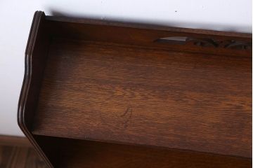 アンティーク家具　アンティーク　透かし彫りがおしゃれな古いナラ材の高級本棚