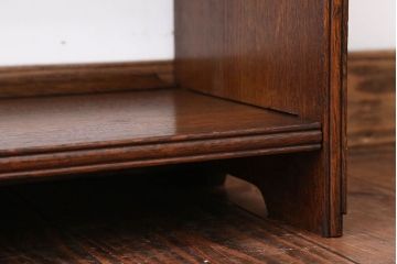 アンティーク家具　アンティーク　透かし彫りがおしゃれな古いナラ材の高級本棚