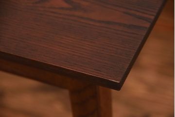 アンティーク家具　アンティーク　シンプルなナラ材のダイニングテーブル