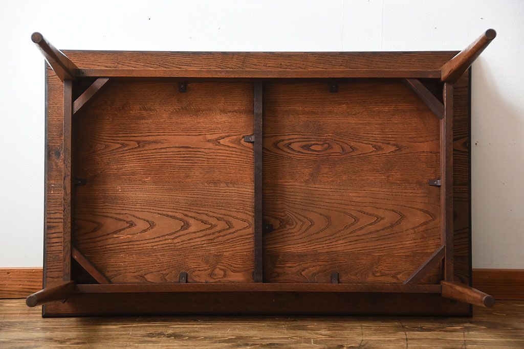 アンティーク家具　アンティーク　シンプルなナラ材のダイニングテーブル