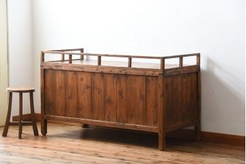 アンティーク家具　アンティーク　ナチュラルな木味の大きな陳列棚(カウンターテーブル)