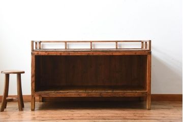 アンティーク家具　アンティーク　ナチュラルな木味の大きな陳列棚(カウンターテーブル)