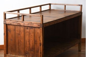 アンティーク家具　アンティーク　ナチュラルな木味の大きな陳列棚(カウンターテーブル)