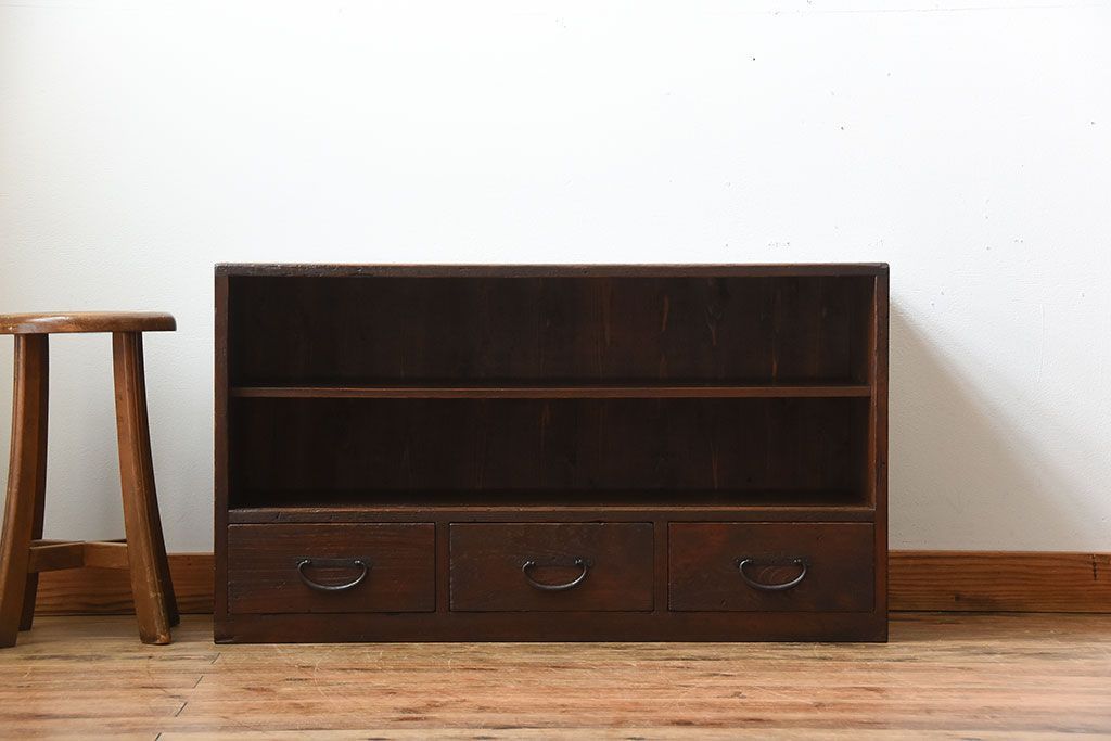 アンティーク家具　和製アンティーク　古い木の3杯引き出し付きローボード(テレビボード)