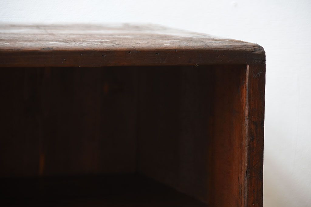 アンティーク家具　和製アンティーク　古い木の3杯引き出し付きローボード(テレビボード)