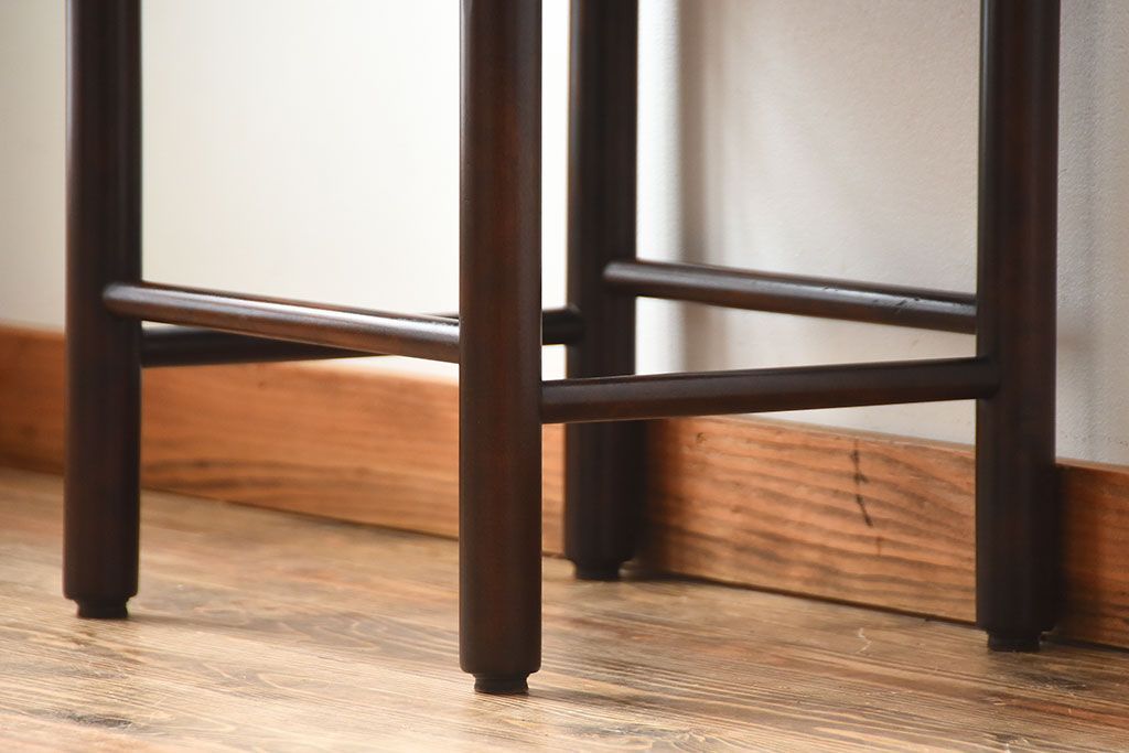 アンティーク雑貨　中古　北海道民芸家具　シンプルでモダンなサイドテーブル