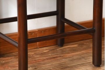 アンティーク雑貨　中古　北海道民芸家具　シンプルでモダンなサイドテーブル