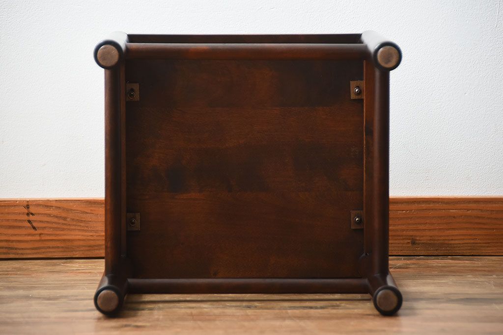 アンティーク雑貨　中古　北海道民芸家具　シンプルでモダンなサイドテーブル