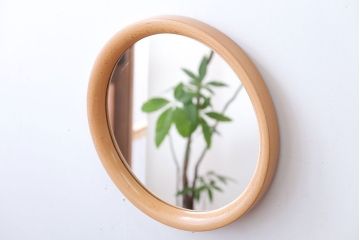 アンティーク雑貨　中古　秋田木工　シンプルな丸型壁掛け鏡(ウォールミラー)