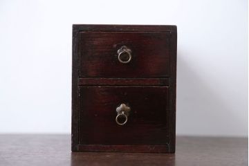 アンティーク家具　古民具・骨董　古い木のとてもちいさな小引き出し