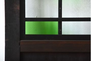 和製アンティーク　色ガラス入り!モダンなガラス帯戸(1)