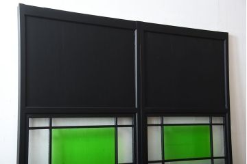 和製アンティーク　色ガラス入り!モダンなペイントガラス帯戸2枚セット