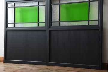 和製アンティーク　色ガラス入り!モダンなペイントガラス帯戸2枚セット