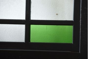 和製アンティーク　色ガラス入り!モダンなガラス帯戸(2)