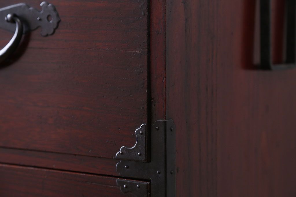 アンティーク家具　古民具・骨董　前面桐材!金具が美しい二本松箪笥(桐箪笥、桐たんす)