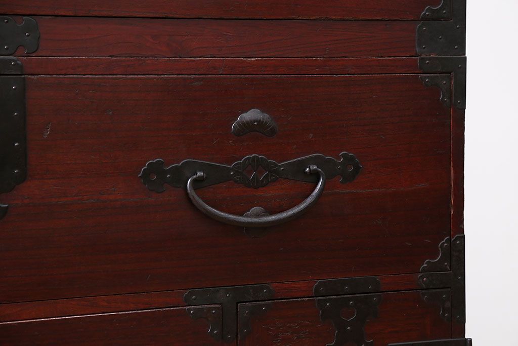 アンティーク家具　古民具・骨董　前面桐材!金具が美しい二本松箪笥(桐箪笥、桐たんす)