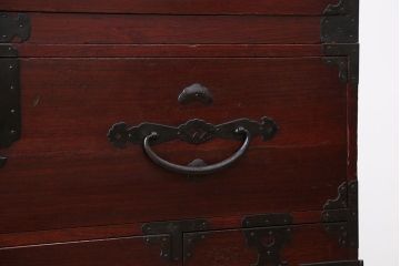 アンティーク家具　古民具・骨董　前面桐材!金具が美しい二本松箪笥(桐箪笥、桐たんす)