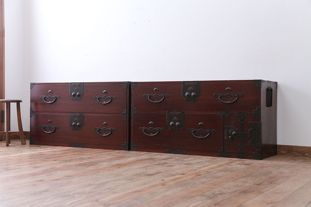 アンティーク家具　古民具・骨董　前面桐材!金具が美しい二本松箪笥(桐箪笥、桐たんす)