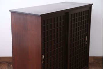 アンティーク家具　和製アンティーク　高級品!上質な格子戸収納戸棚